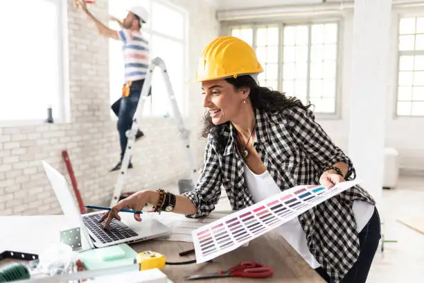 Experts testing and comparing home renovation software tools